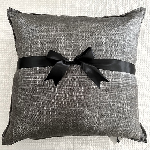 Custom Design Cushion - Picture 2 of 4